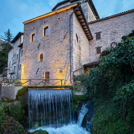 Casa Sulla Cascata Dom wakacyjny *